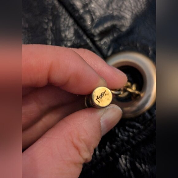 YSL Rive Gauche Capri Patent Leather Black Bucket Bag - Picture 5 of 16